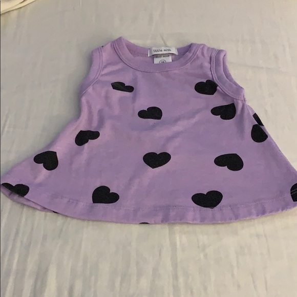 Adorable Little Mish Matching Top & Bottom Set💜 - Picture 3 of 6